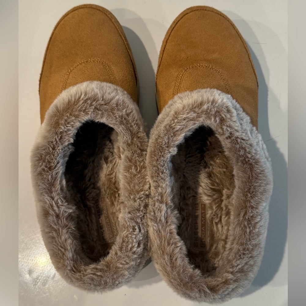 Skechers Goga Mat Tan Fur-Lined Women's Slippers